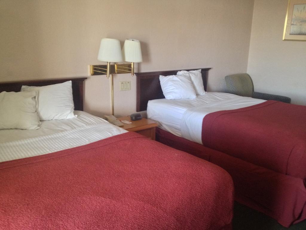 Rodeway Inn & Suites DEN Exterior foto